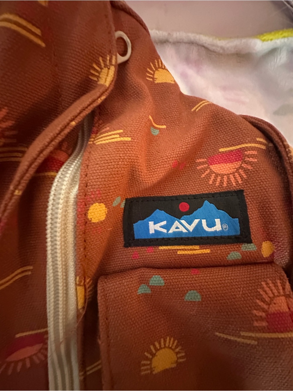 Kavu Rust Sunrise Print Rope Sling Bag - Picture 2 of 5
